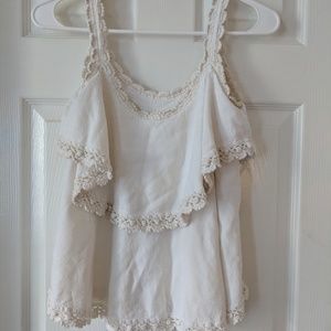 Tank top with lace edge